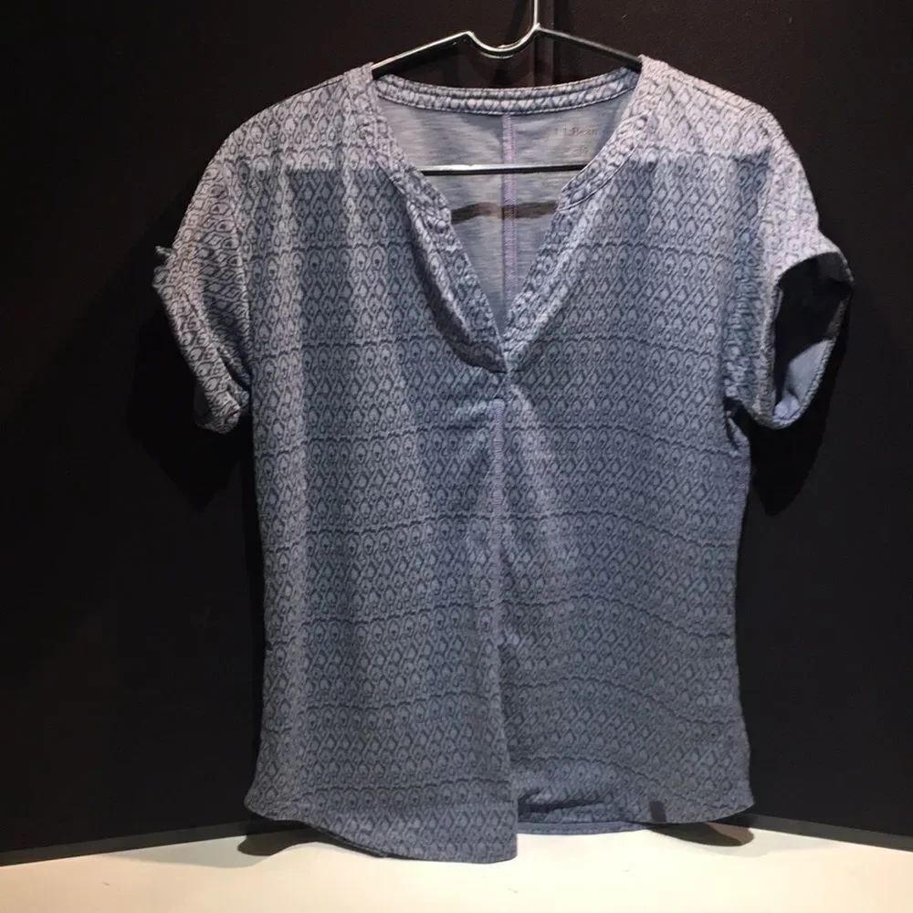 L.L. Bean V-Neck Short Sleeve Top - Medium, Bluish Purple